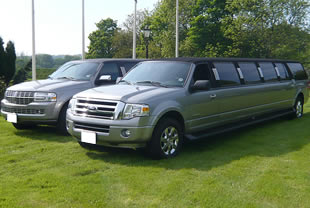 Silver Lincoln Navigator