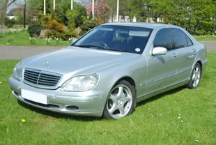 Detail of alloy wheels and exterior design